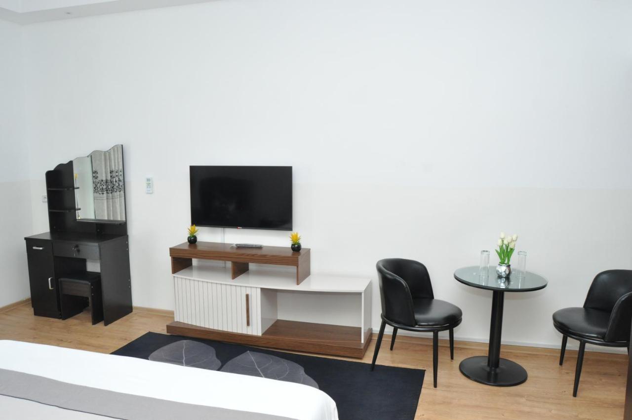 Hotel Sky Blue Mada Alasora Bagian luar foto