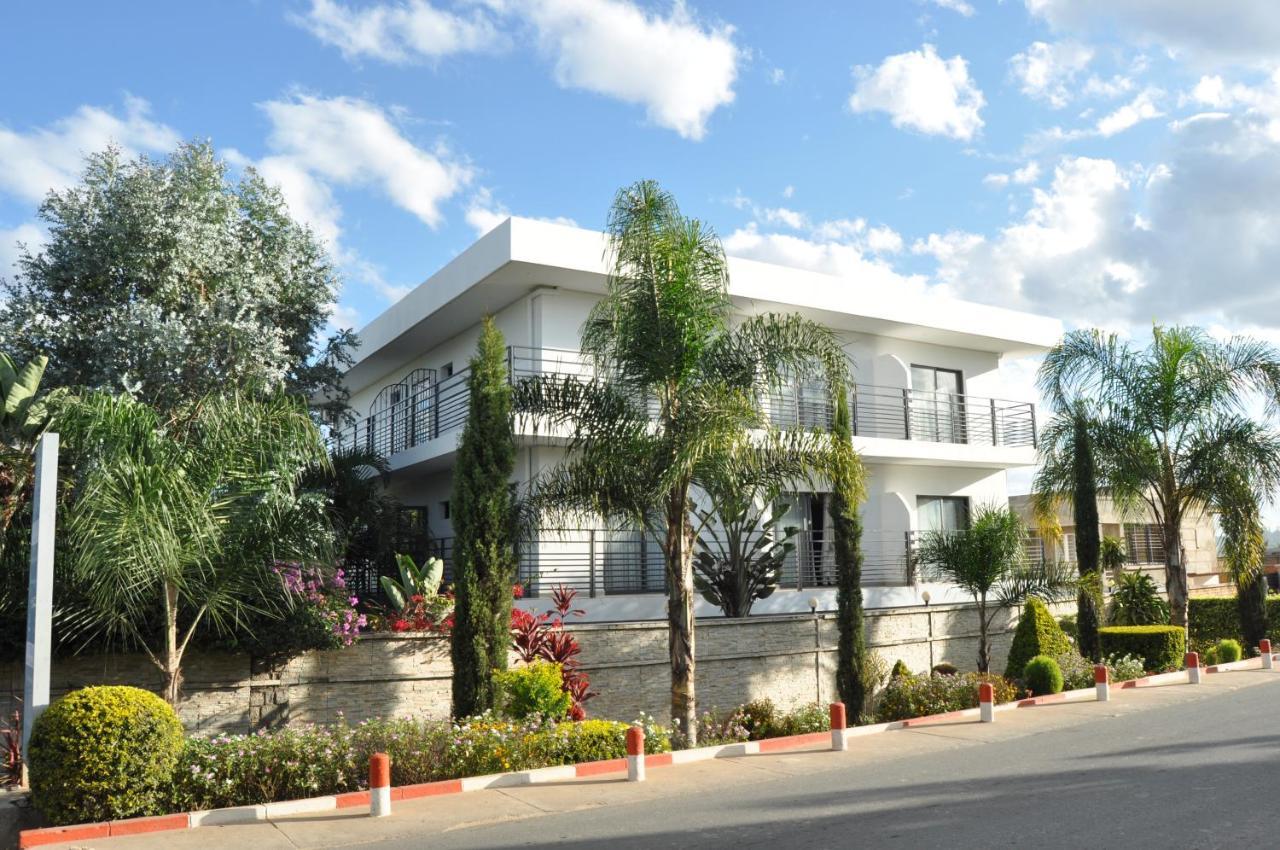 Hotel Sky Blue Mada Alasora Bagian luar foto