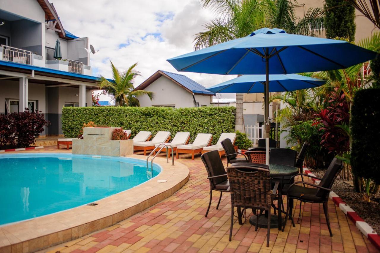 Hotel Sky Blue Mada Alasora Bagian luar foto